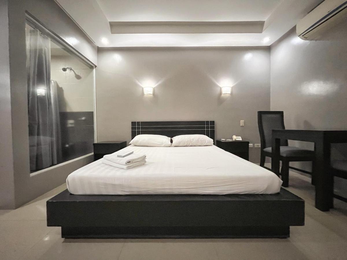 Rumi Apartelle Hotel Анхелес Екстериор снимка