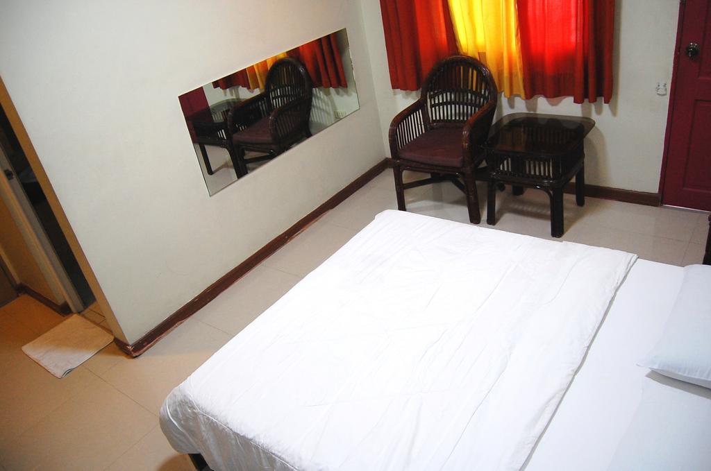 Rumi Apartelle Hotel Анхелес Екстериор снимка