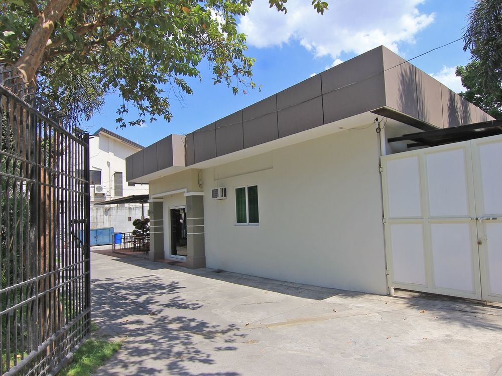 Rumi Apartelle Hotel Анхелес Екстериор снимка