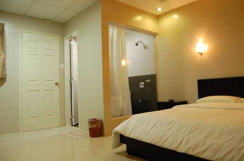 Rumi Apartelle Hotel Анхелес Екстериор снимка